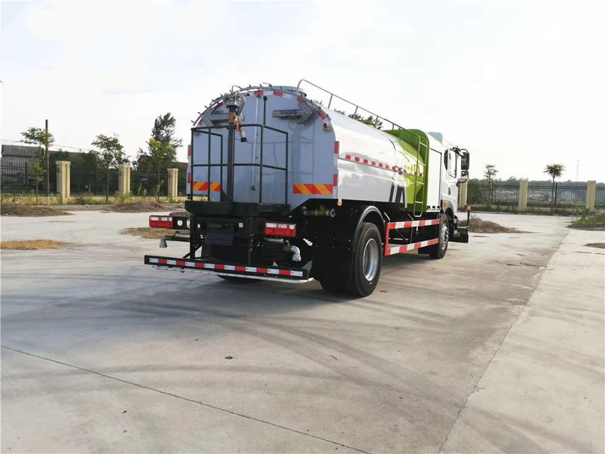 18噸東風(fēng)D9純電動路面清洗車